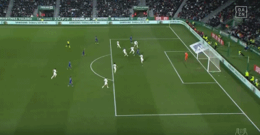 德州扑克为什么位置比牌重要（德州扑克：为何位置优势比牌力更关键）